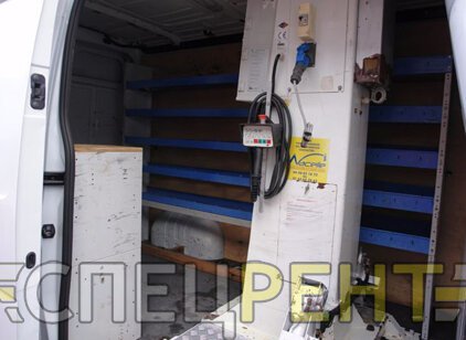 Renault
                        Master